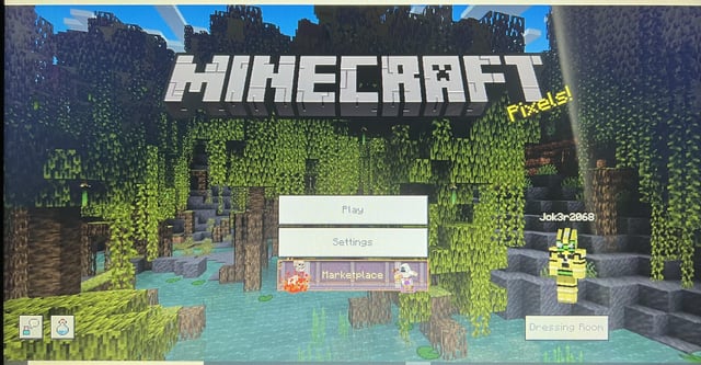 I’m a noob so please be kind. I got the game a long time ago but don’t remember if I have Java or Bedrock. My account says I have both but idk which is downloaded on my PC. How can I tell ? This is the title screen.