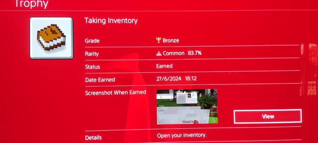 For some reason,only 83,7% of minecraft playstation4 players opened thier inventory